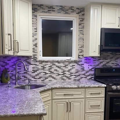 Light kitchen with an accent island — photo 4 of 5, by GT Stone and Cabinets Installation in South Amboy, NJ