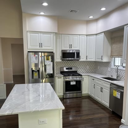 White cabinets, River White granite — photo 5 of 13, by GT Stone and Cabinets Installation in South Amboy, NJ