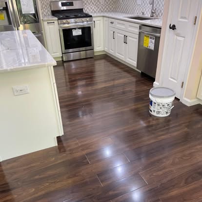 White cabinets, River White granite — photo 13 of 13, by GT Stone and Cabinets Installation in South Amboy, NJ