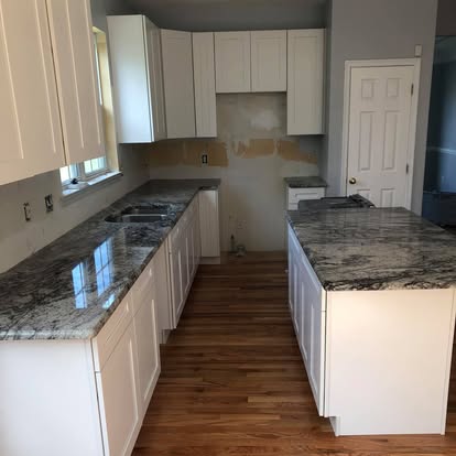 White cabinets, Viscont White granite — photo 6 of 10, by GT Stone and Cabinets Installation in South Amboy, NJ